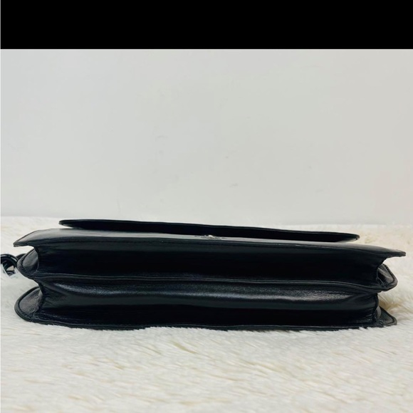 Black Prada shoulder bag with Acrylic Chain Strap - Picture 6 of 14